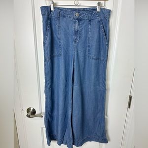 Anthropologie Level 99 Denim Sz 27 Blue Chambray Wide Leg Crop